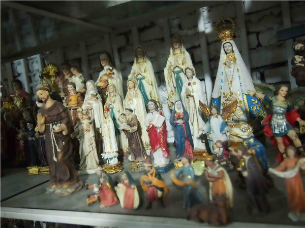 custom resin trophy resin tatue resin crafts souvenir gift