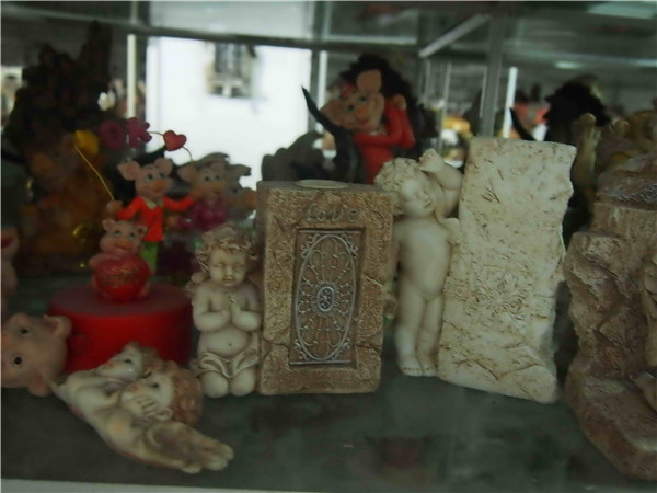 custom resin trophy resin tatue resin crafts souvenir gift