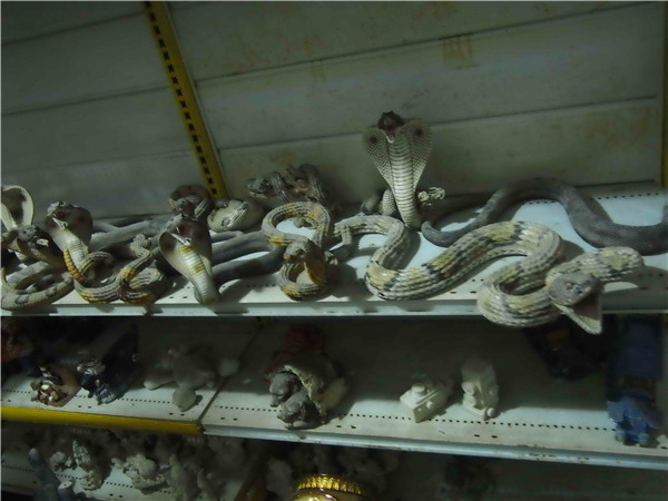 custom resin trophy resin tatue resin crafts souvenir gift