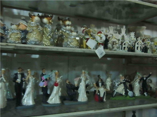 custom resin trophy resin tatue resin crafts souvenir gift