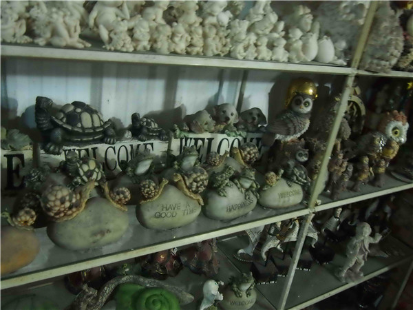 custom resin trophy resin tatue resin crafts souvenir gift