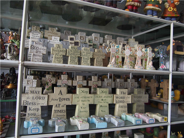 custom resin trophy resin tatue resin crafts souvenir gift