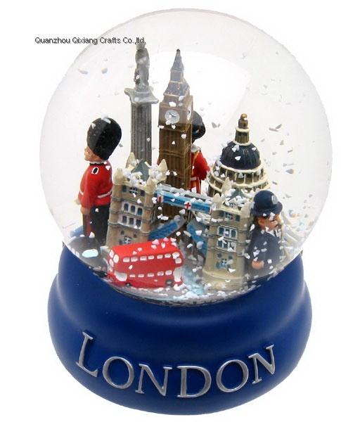 custom souvenir glass snowglobe
